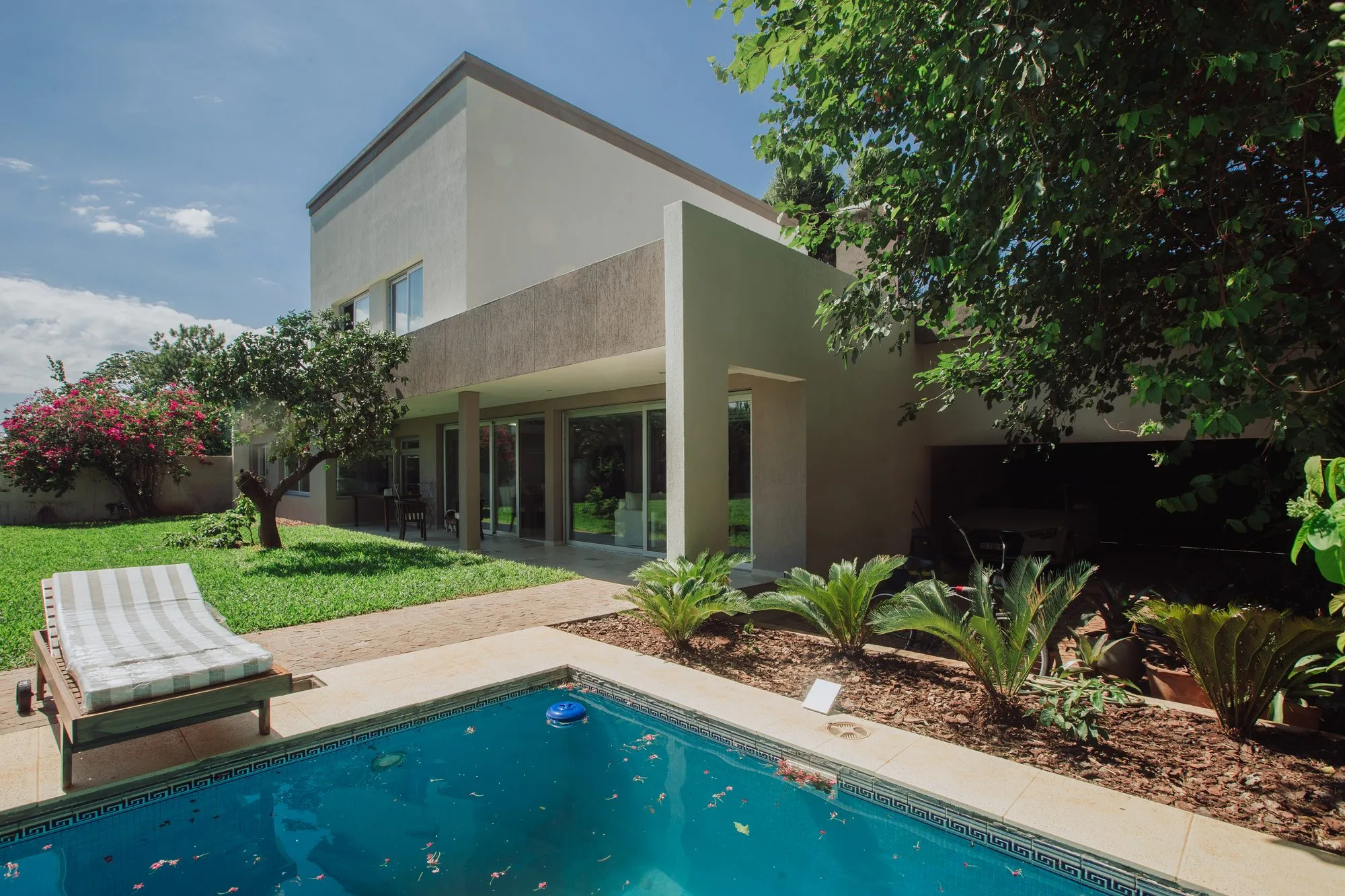 Casa YL