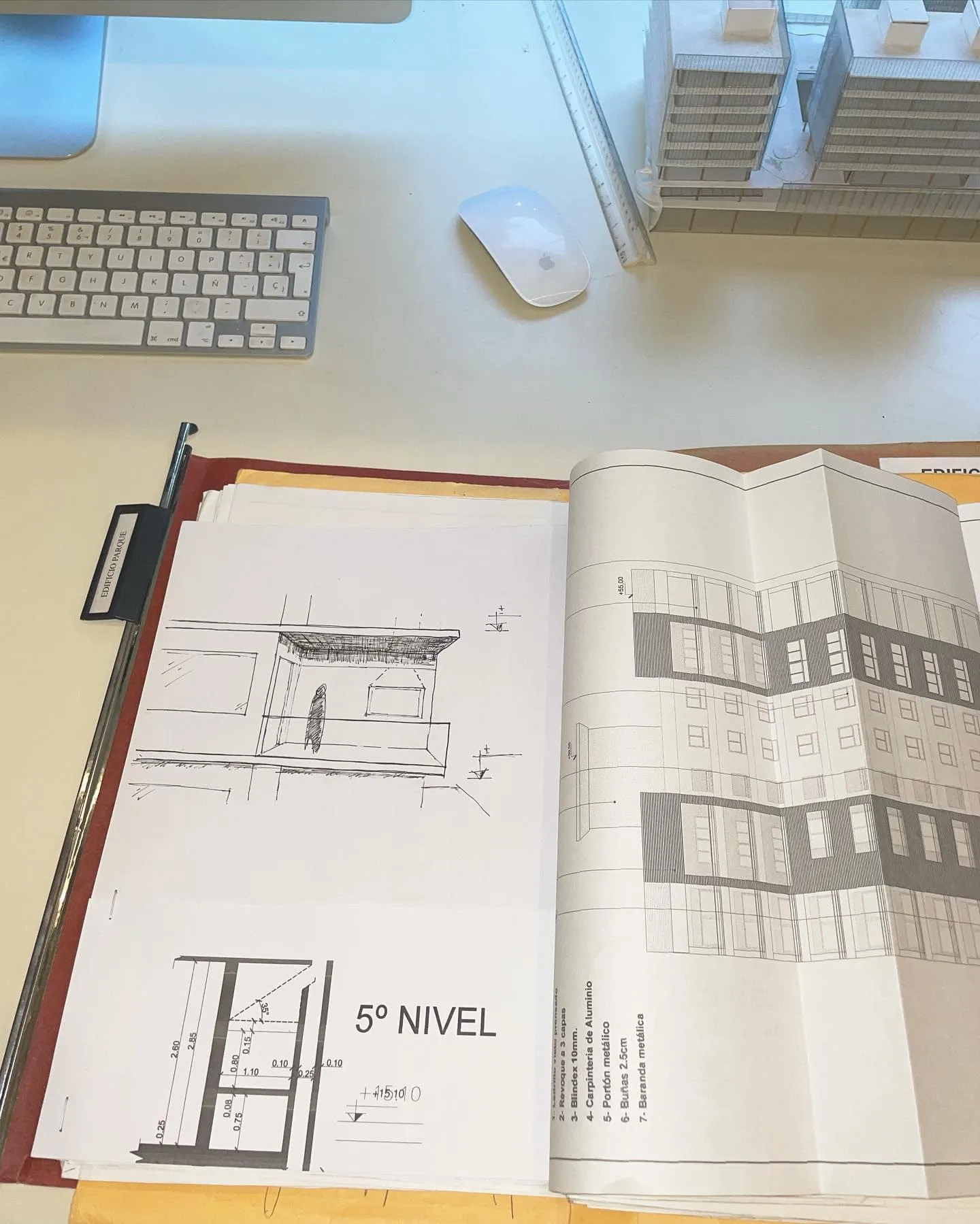 Proyecto Yunis Arquitectura